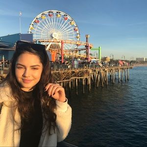 Meet your Posher, Stephanie